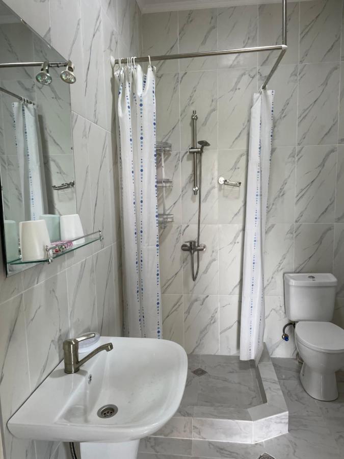 Apartment Comfort In อูเรคี ภายนอก รูปภาพ